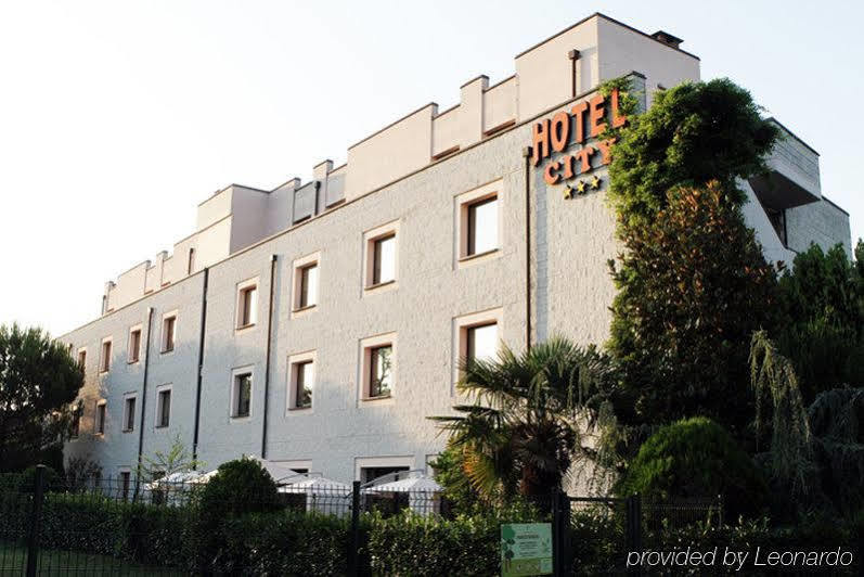 Hotel City Piacenza Luaran gambar