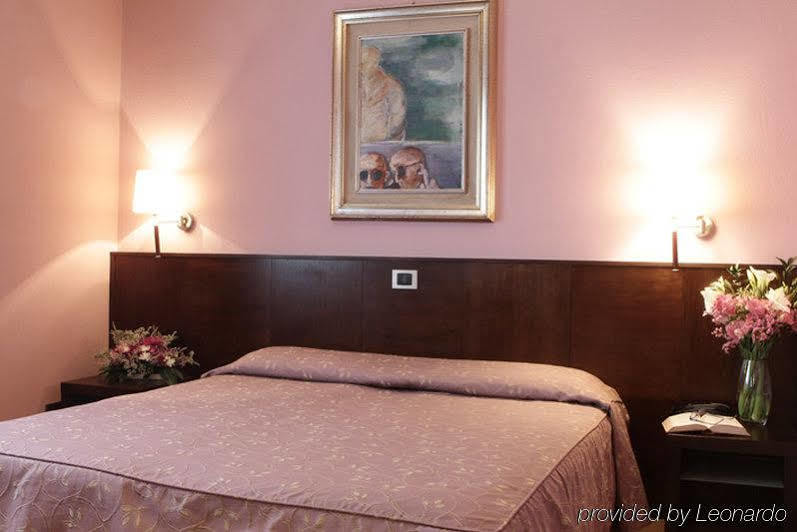 Hotel City Piacenza Luaran gambar