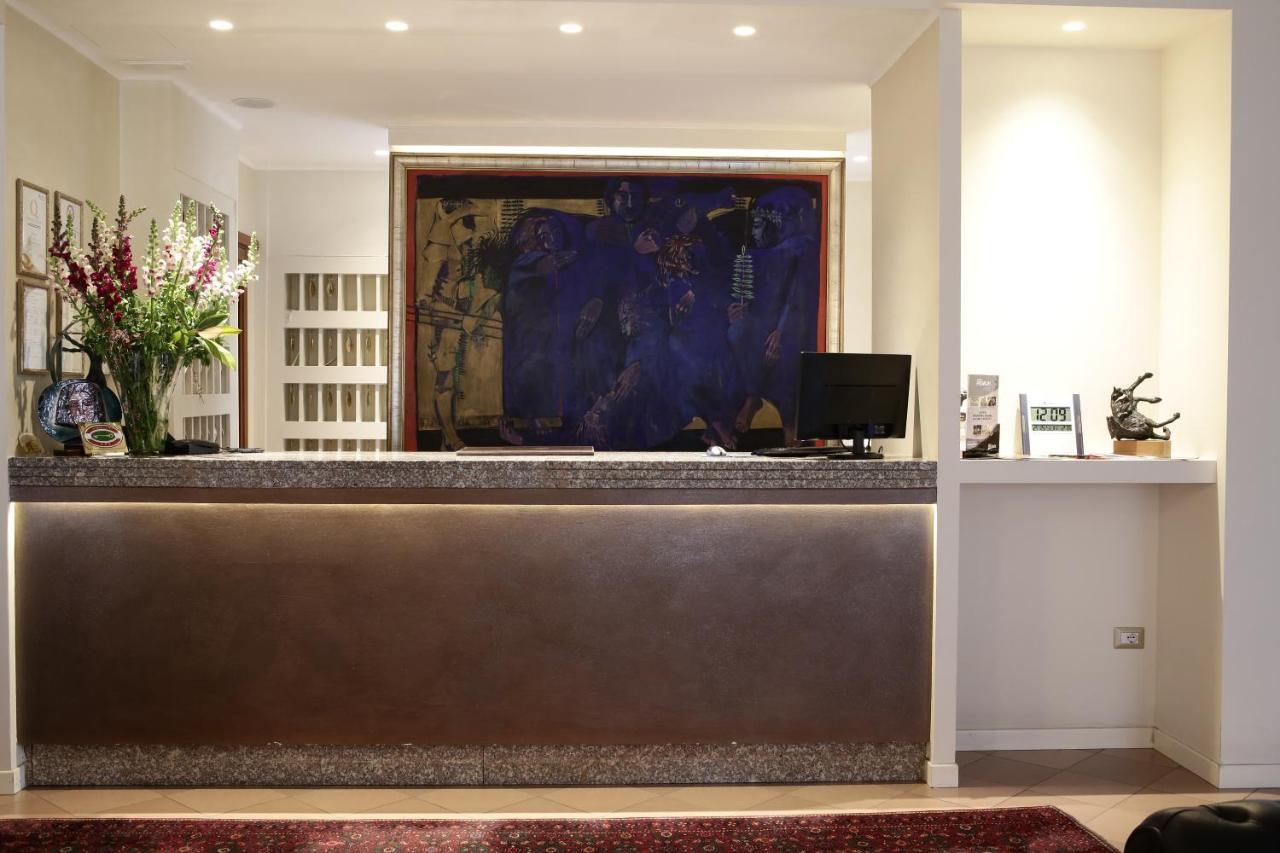 Hotel City Piacenza Luaran gambar